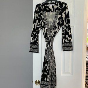 Diane Von Furstenberg famous wrap dress size 14 animal print NWOT REDUCED!!!